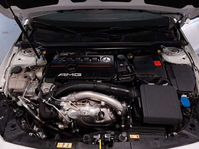 Mercedes-Benz CLA 35 AMG Shooting Brake 4-Matic AHK/Pano