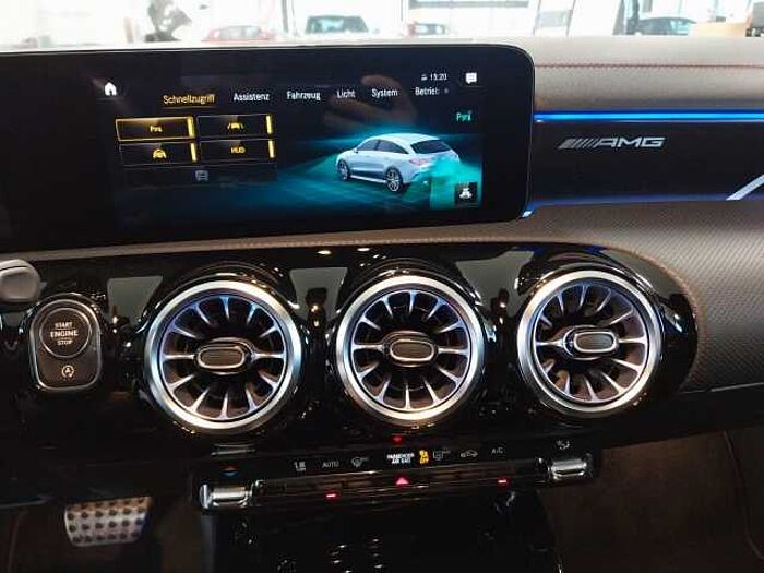 Mercedes-Benz CLA 35 AMG Shooting Brake 4-Matic AHK/Pano