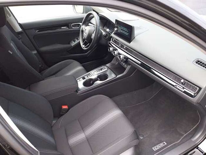 Honda Civic e:HEV Elegance/Allwetterreifen