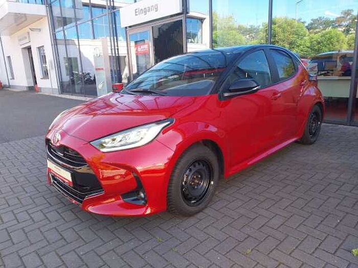 Toyota Yaris 1,5 Hybrid Style Plus Navi/LED