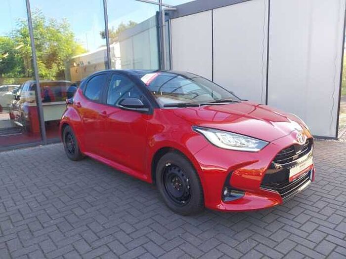 Toyota Yaris 1,5 Hybrid Style Plus Navi/LED