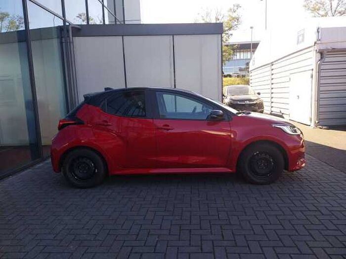 Toyota Yaris 1,5 Hybrid Style Plus Navi/LED