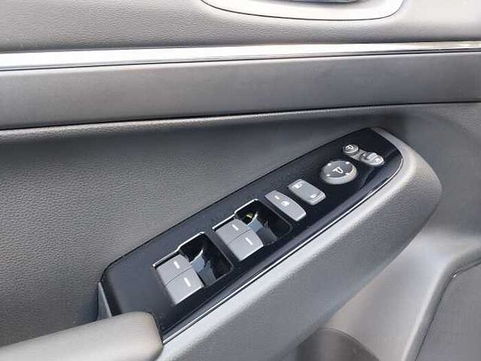 Honda HR-V 1,5 Hybrid Advance Navi/LED/Kamera