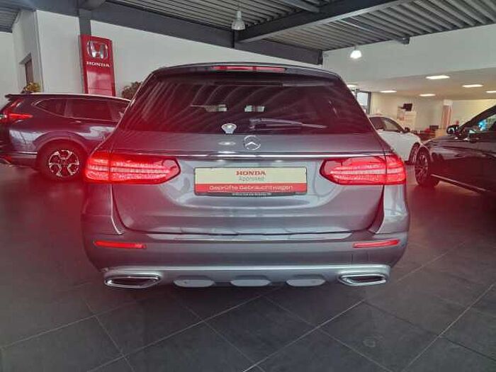 Mercedes-Benz E 220 T-Modell E 220 d AT 4Matic All-Terrain