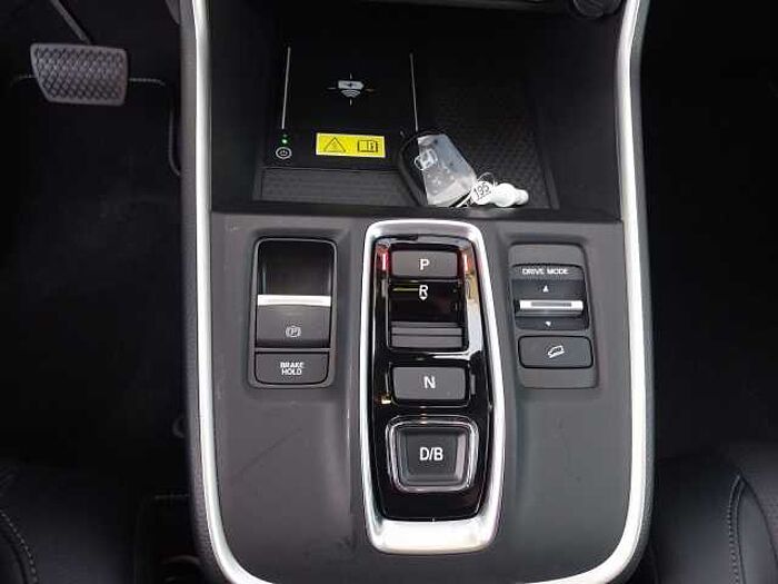 Honda CR-V 2,0 e:HEV Elegance AWD Navi/LED/Kamera