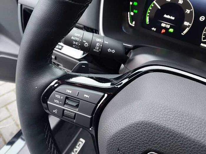 Honda Civic 2,0 e:HEV Advance Navi/LED/Kamera