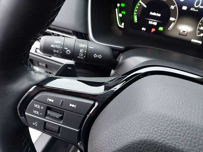 Honda Civic 2,0 e:HEV Advance Navi/LED/Kamera