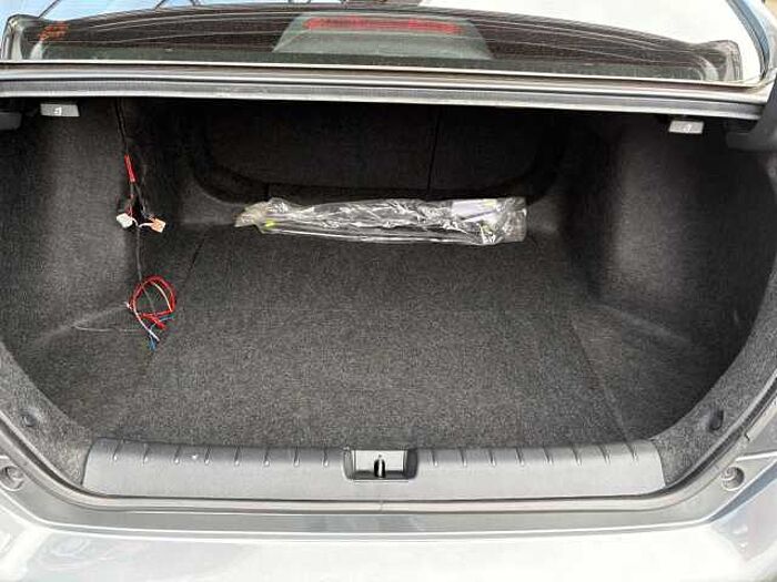 Honda Civic Lim. 4-trg. 1.5 Executive Navi/LED/AHK
