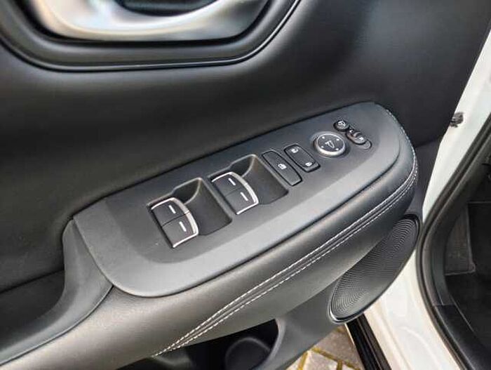 Honda ZR-V 2,0 e:HEV Sport Navi/LED/Kamera
