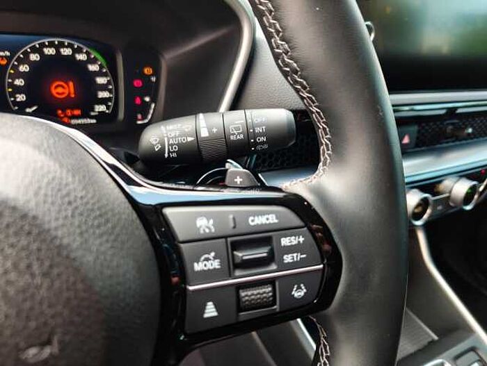 Honda CR-V 2,0 e:HEV Elegance AWD Navi/LED/Kamera