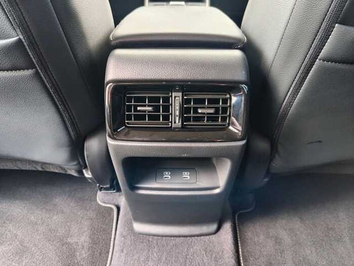 Honda CR-V 2,0 e:HEV Elegance AWD Navi/LED/Kamera