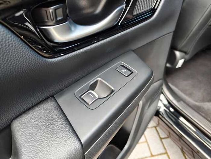 Honda CR-V 2,0 e: PHEV Advance Tech 2WD AHK/Navi