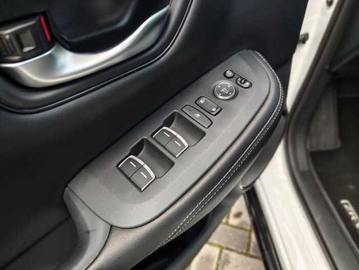 Honda ZR-V 2,0 e:HEV Sport NaviLED/BlackEmblem