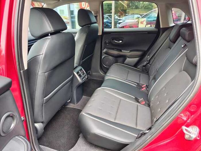 Honda ZR-V 2,0 e:HEV Sport Navi/LED/BlackEmblem/19'
