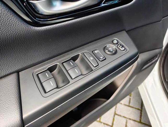 Honda CR-V 2.0 e:HEV Elegance 2WD Navi/LED/Kamera