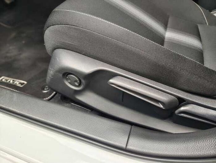 Honda Civic 2.0 e:HEV Elegance Navi/LED/Kamera