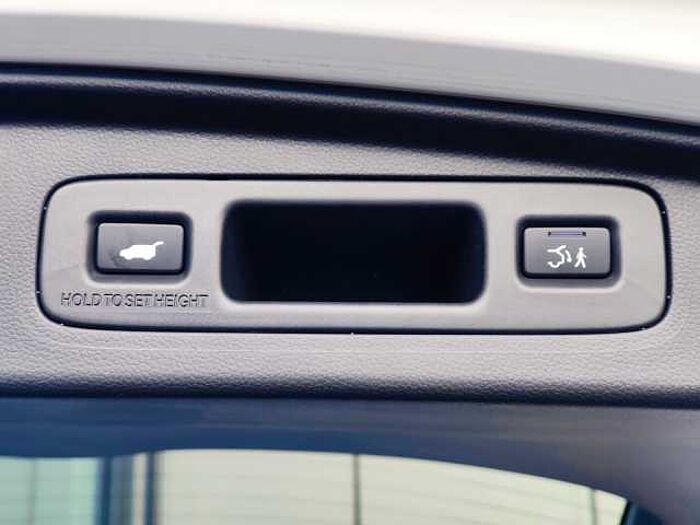Honda CR-V 2.0 e:HEV Elegance 2WD Navi/LED/Kamera